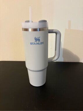 Stanley Travel Mug with Handle and Straw